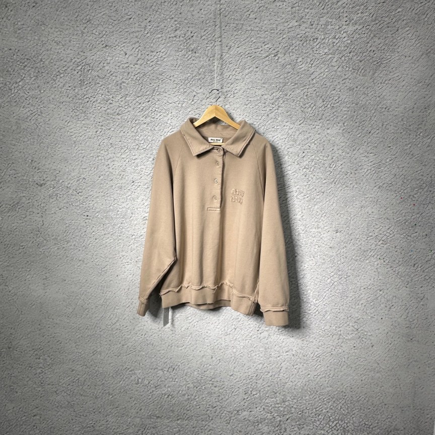 99新 MIU MIU/缪缪 miu卡其色卫衣