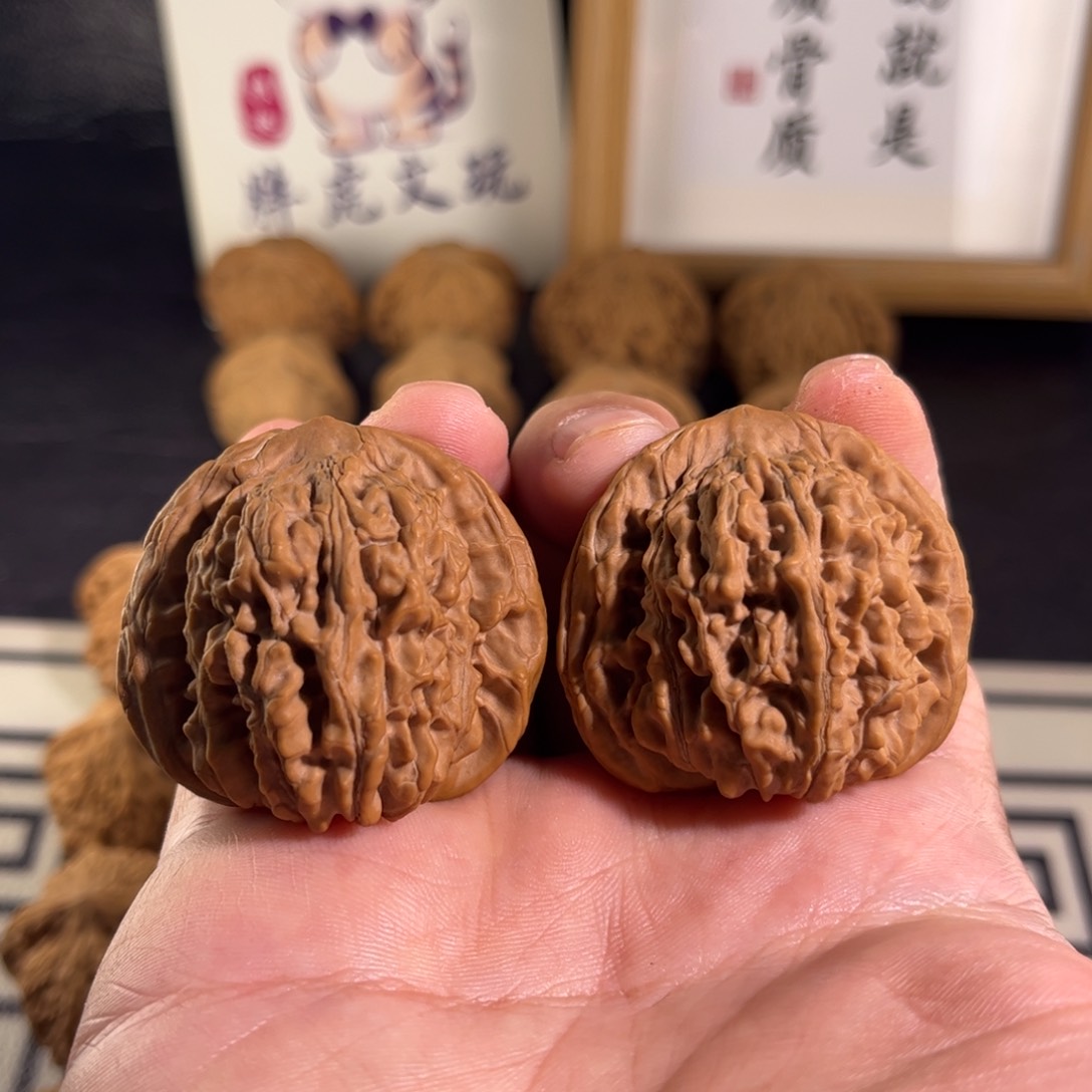文玩核桃吊坠四座楼