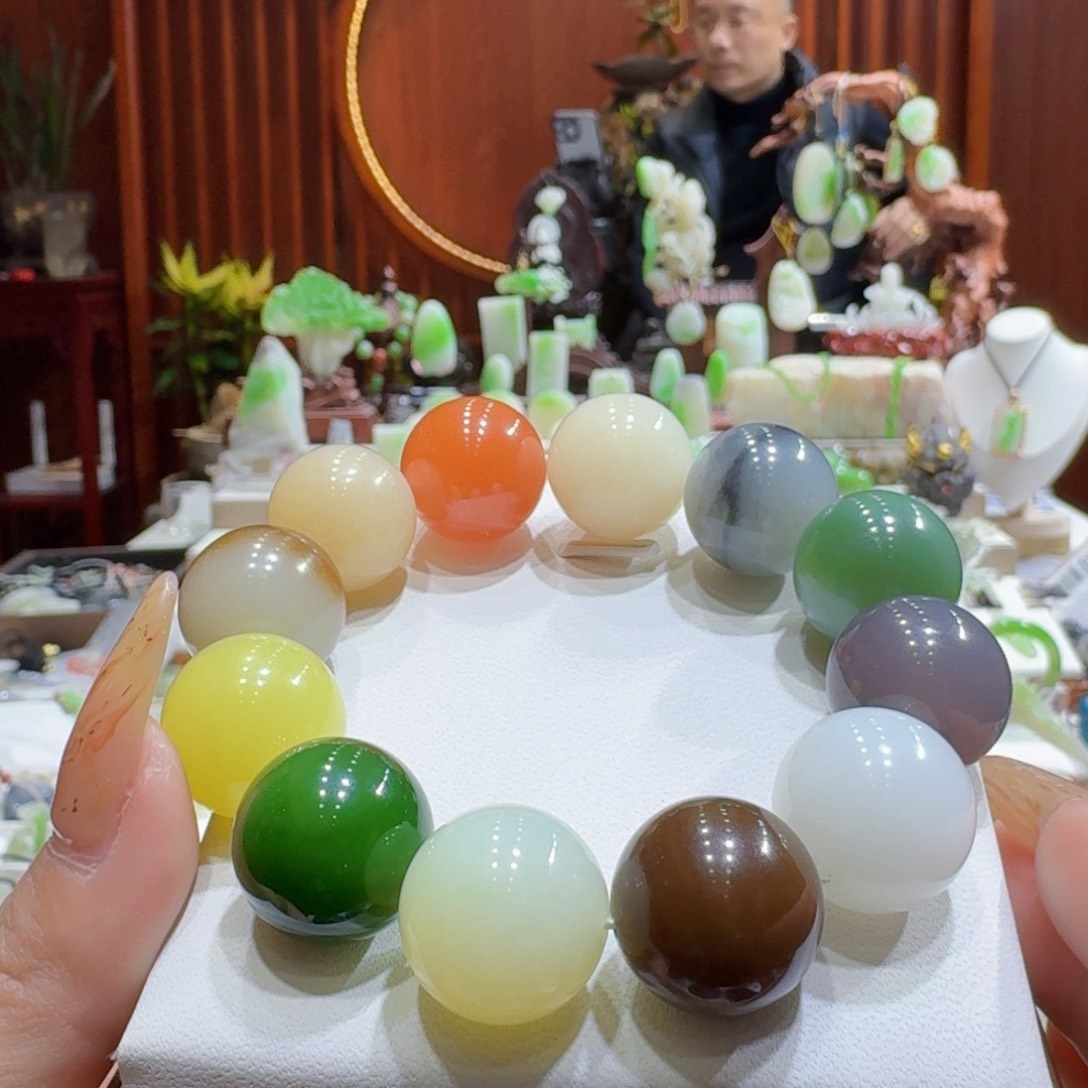 和田玉多宝卡18未镶嵌