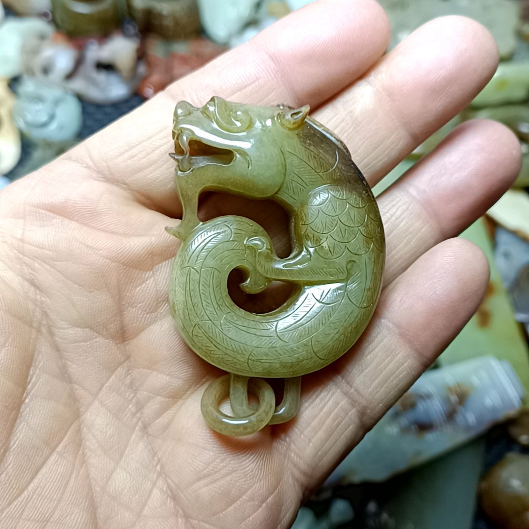 和田玉颈饰未镶嵌