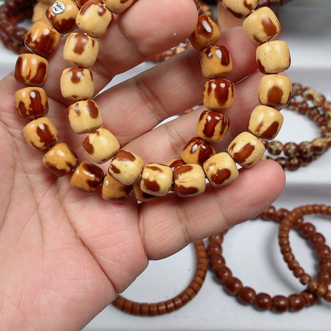 手串紫金鼠半山半水老型，油核