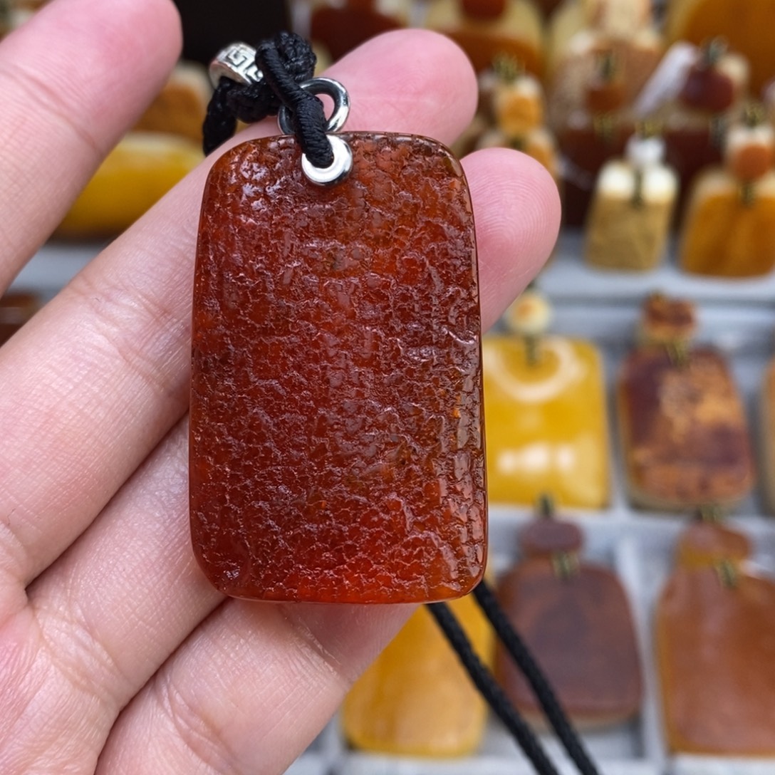 蜜蜡未镶嵌珠宝奇石