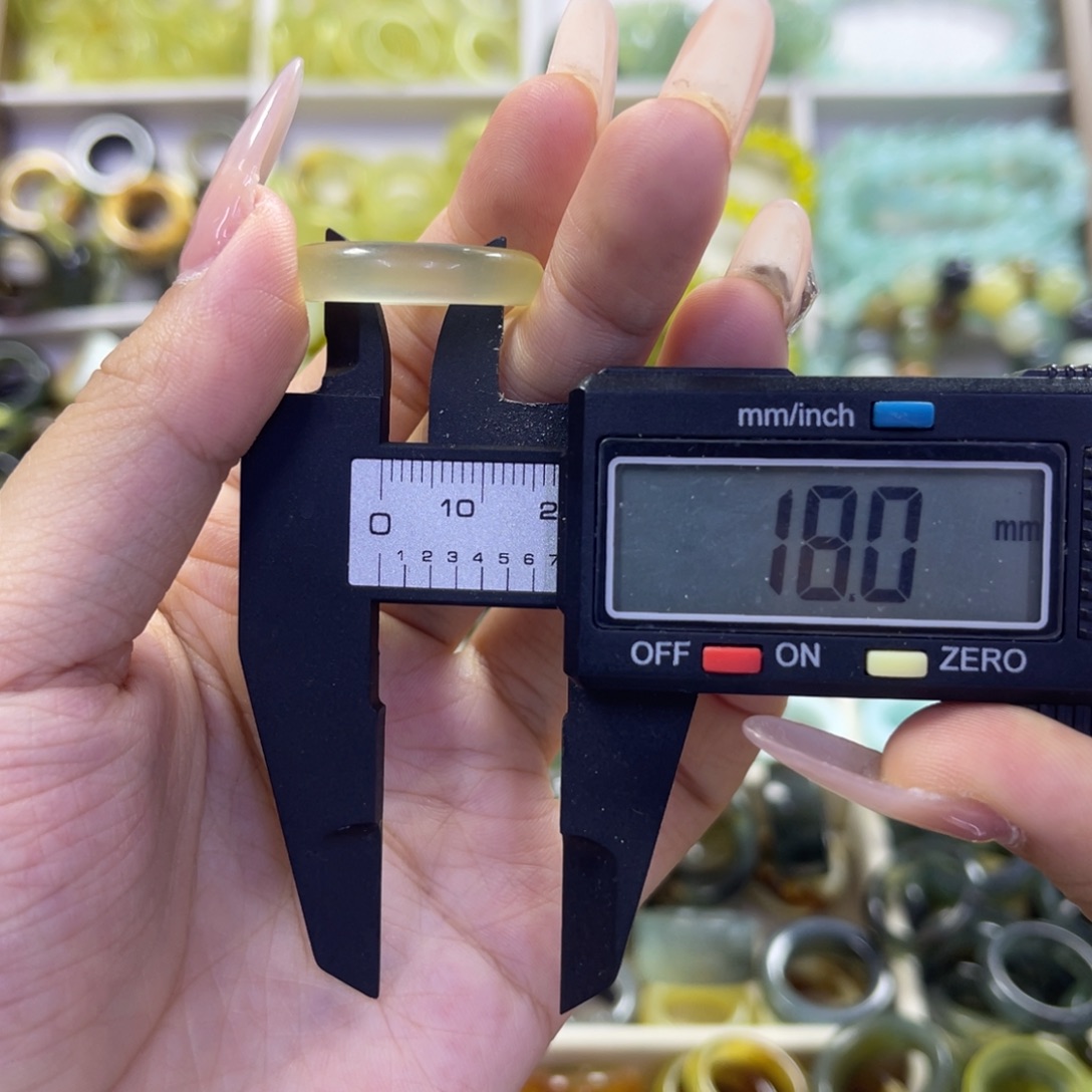 蛇纹石玉未镶嵌手镯16