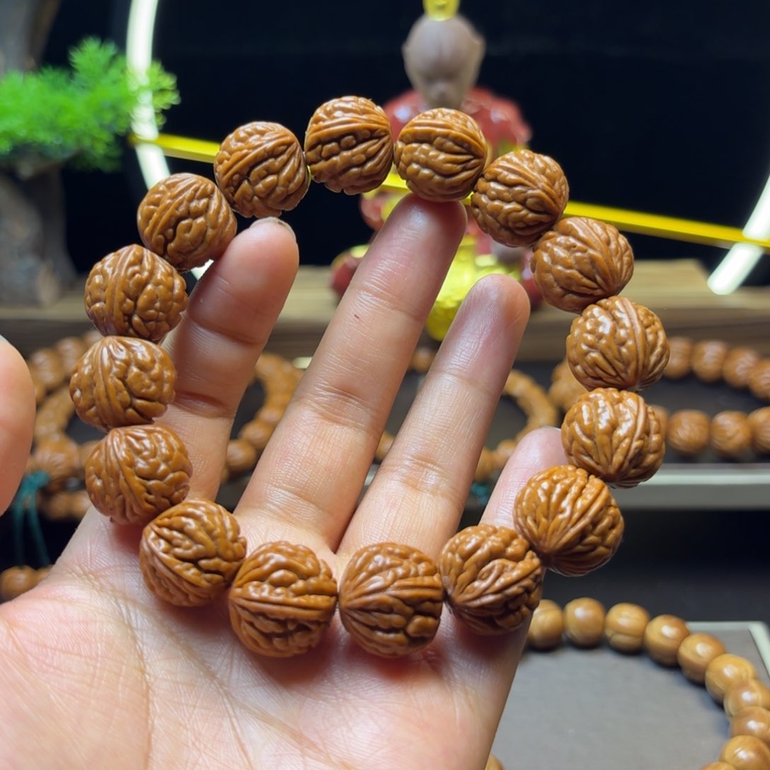 陕西秦岭龙纹桃核