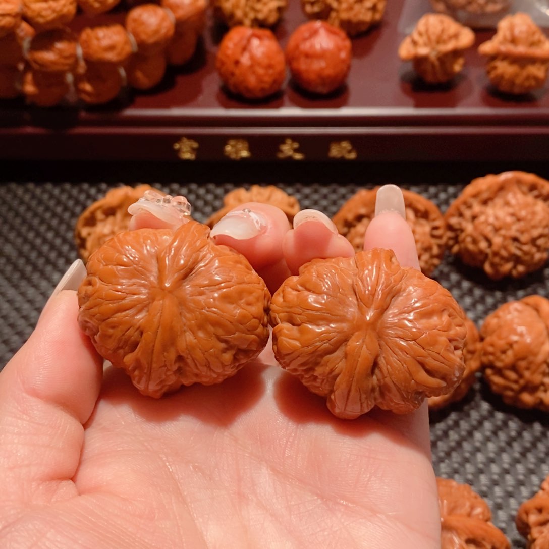 文玩核桃把件元宝