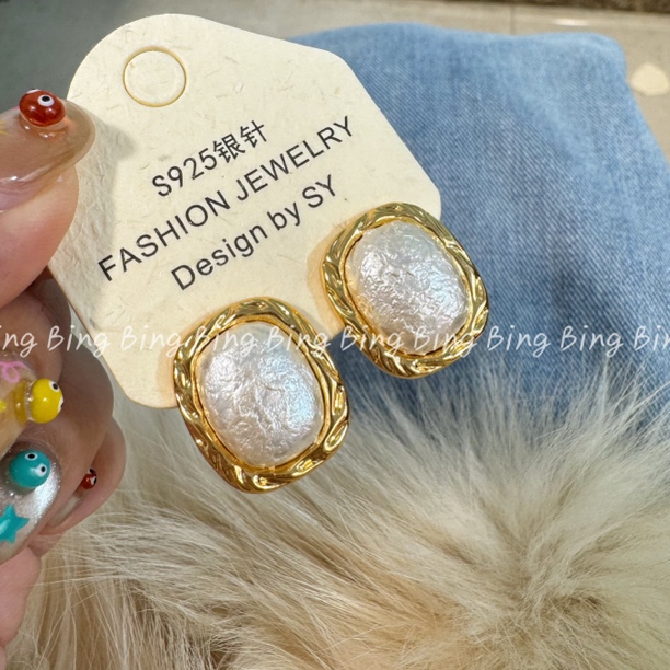 铜合金耳饰 棉花珠~复古法式优雅秋冬中古风百搭轻奢耳钉 A202