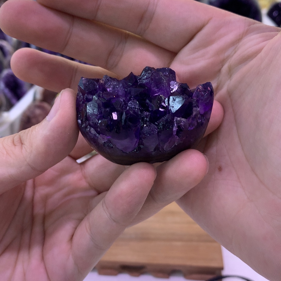未镶嵌水晶大型摆件（非配饰）