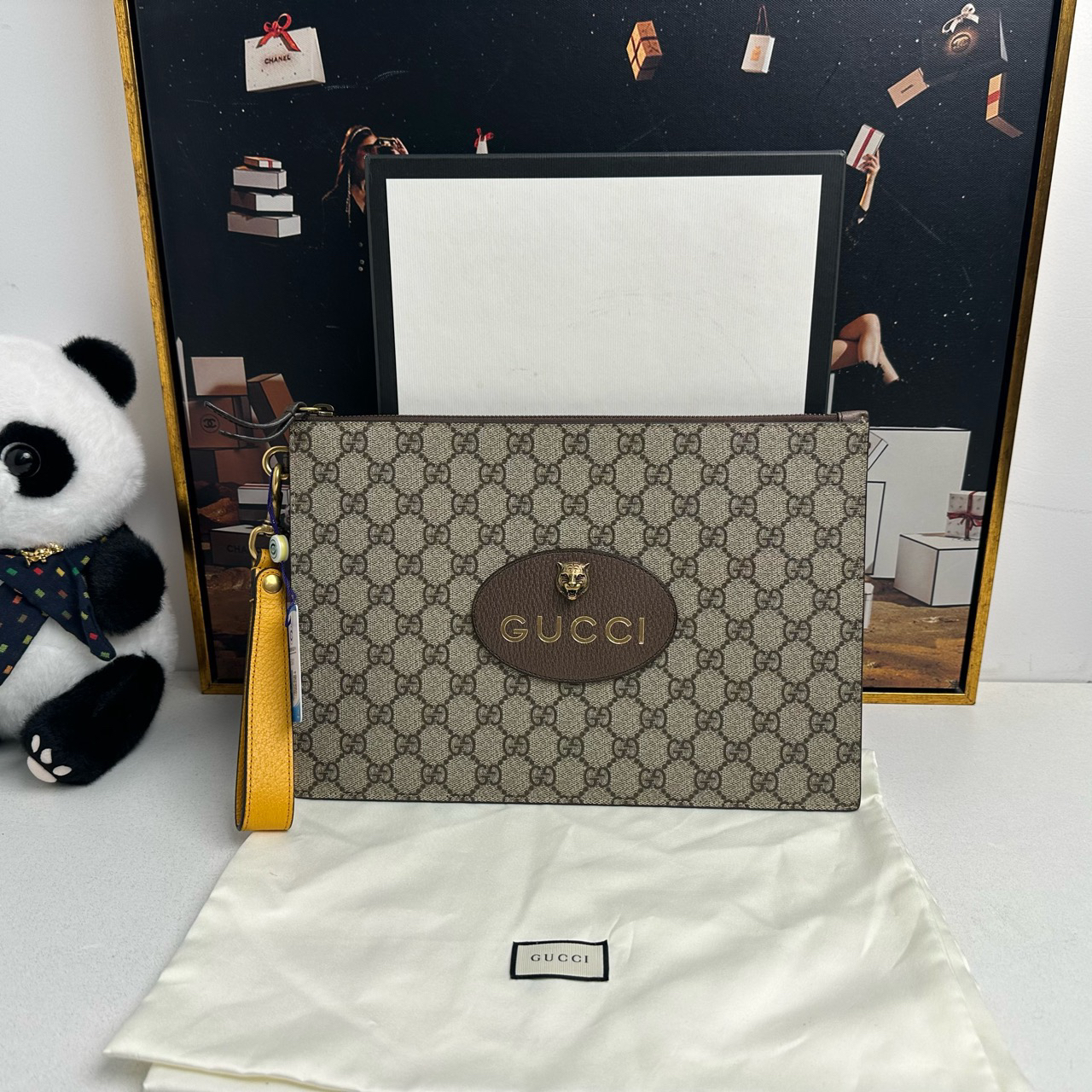 99新 GUCCI/古驰 Gucci/古驰 虎头手包 尺寸：30x21编码11804049