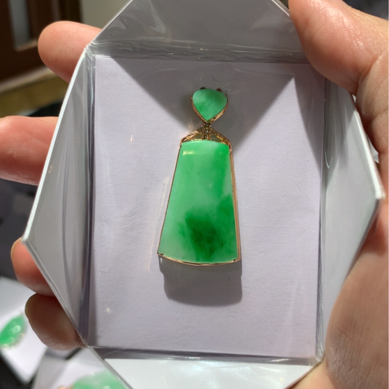 【闪购商品】翡翠颈饰18K金镶嵌翡翠首饰