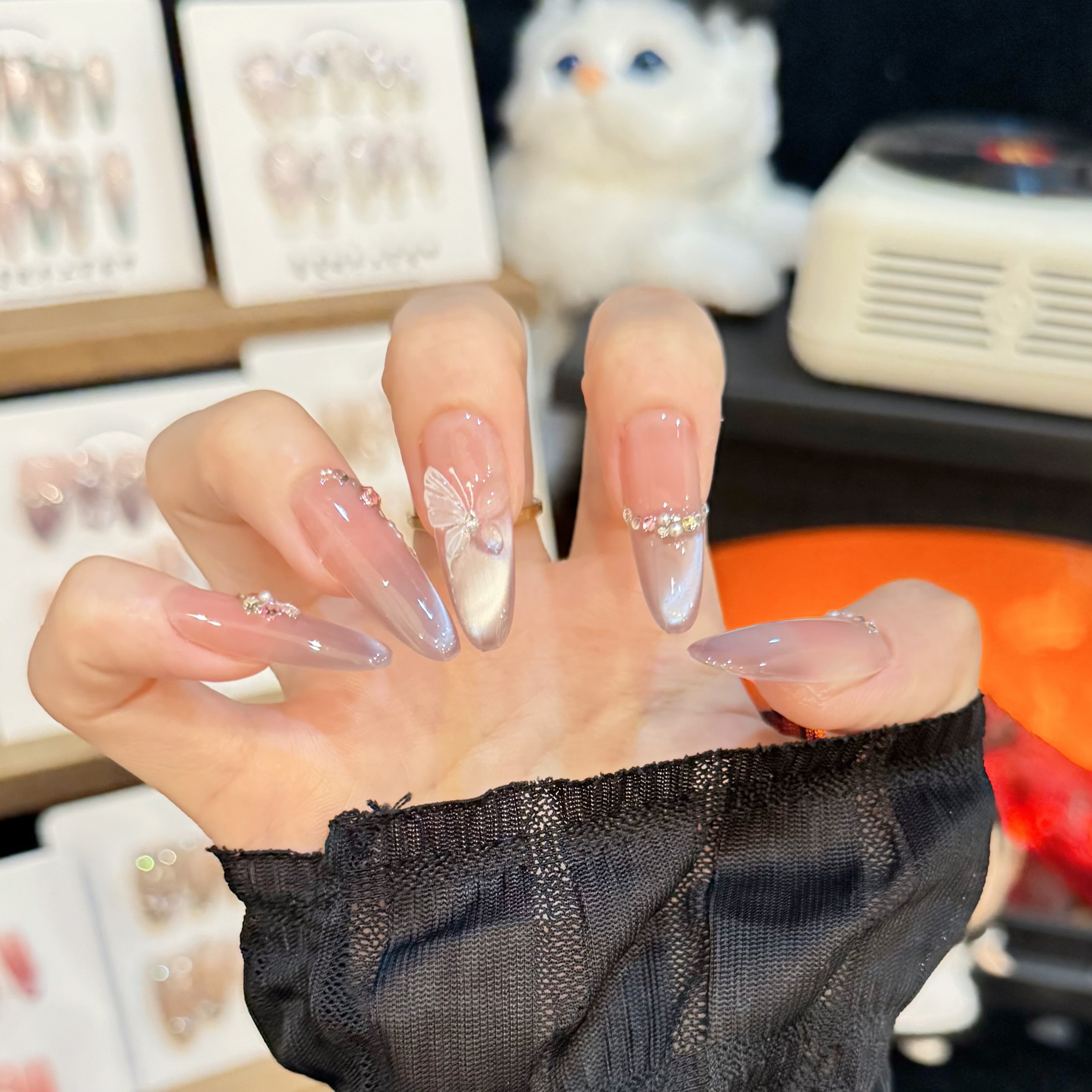 【月里樱奈】纯手工猫眼蝴蝶中长款法式入秋精品穿戴甲蓝色显白