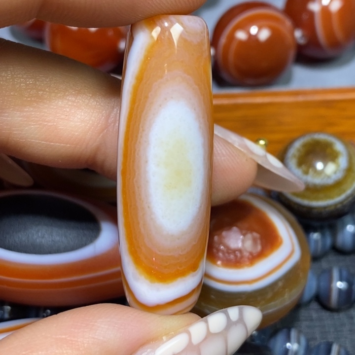 未镶嵌颈饰玛瑙/玉髓