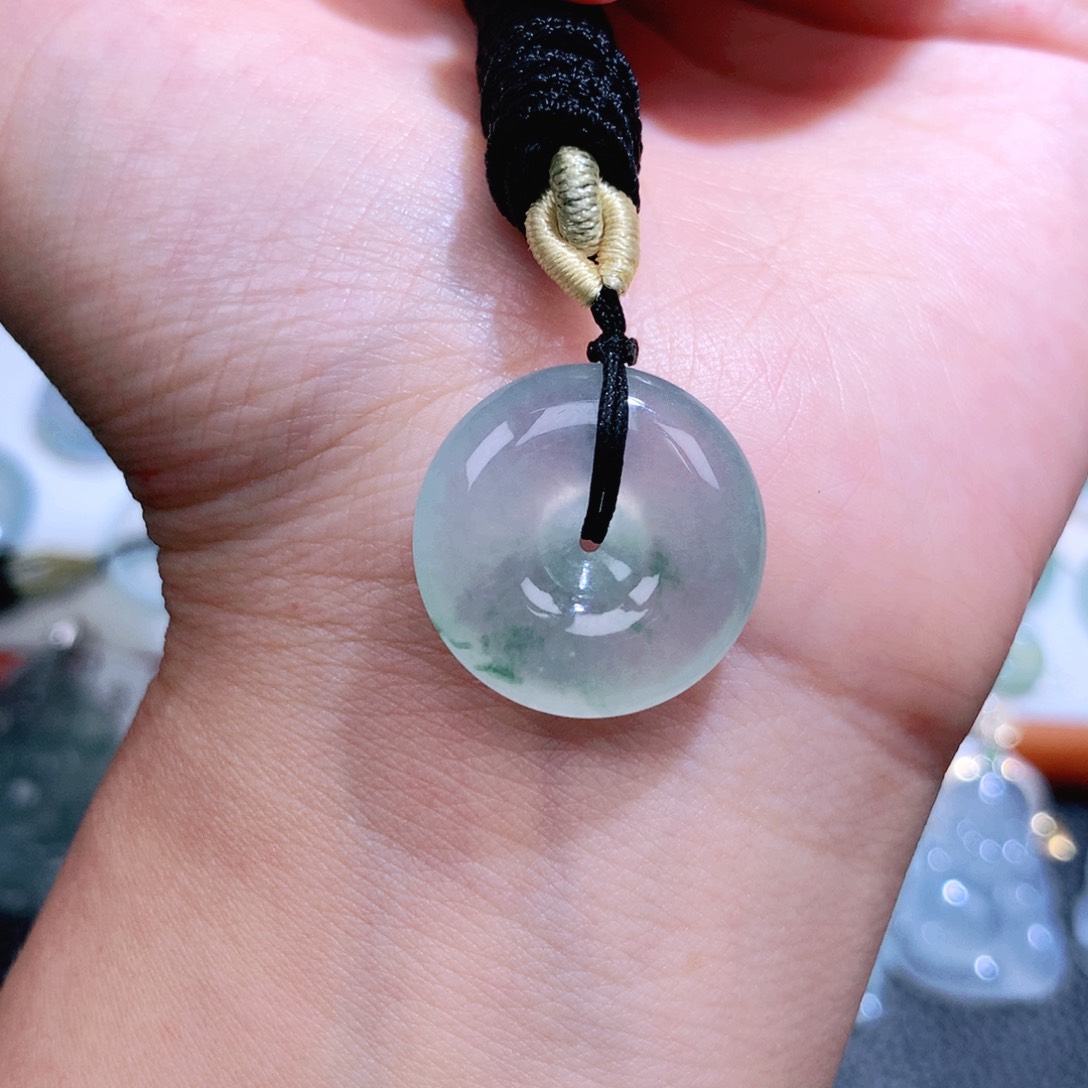 翡翠未镶嵌颈饰扣子