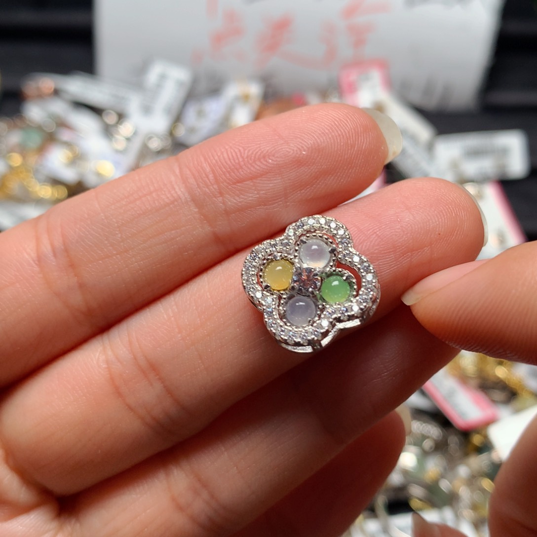 翡翠戒指银S925镶嵌天然翡翠吊坠