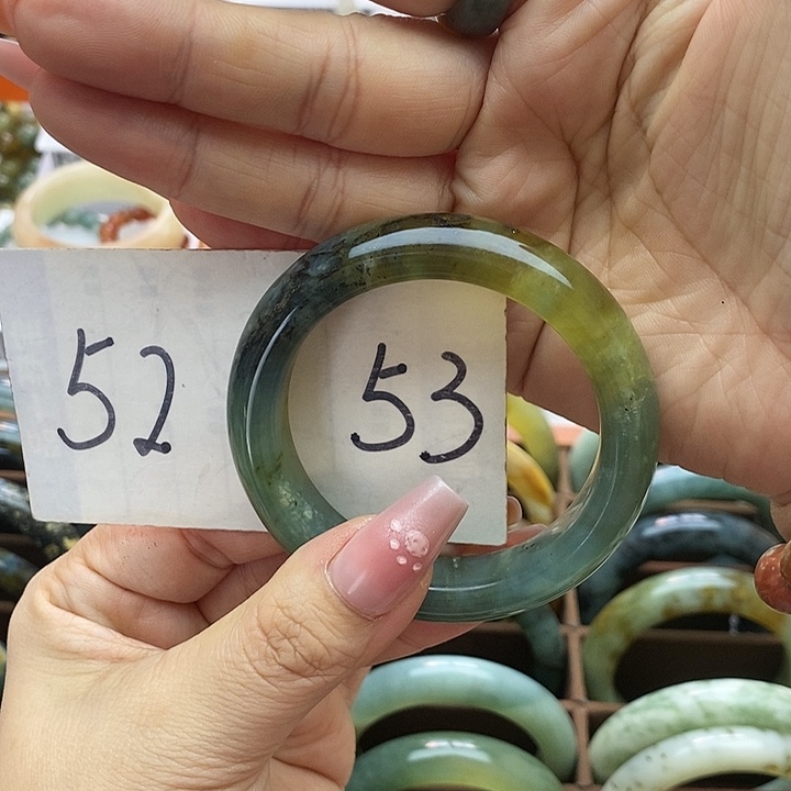 蛇纹石玉手镯未镶嵌青*?