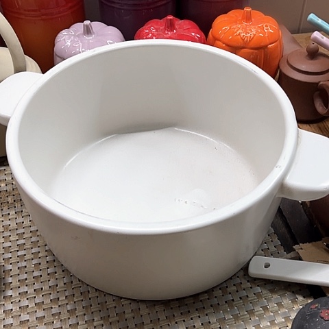 微瑕，明火，口径26高12拖釉无盖，4L