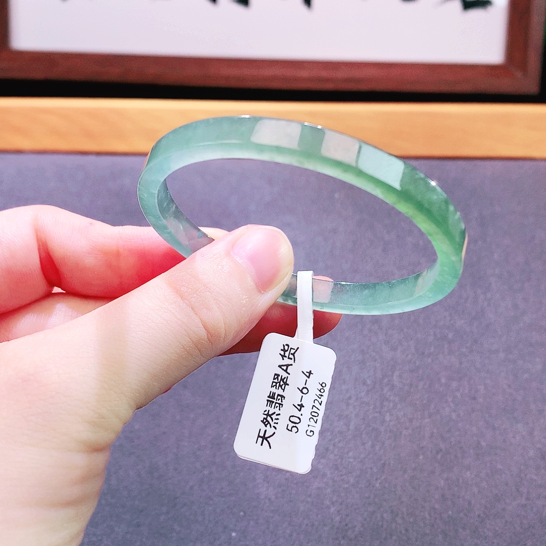 未镶嵌手镯翡翠天然翡翠