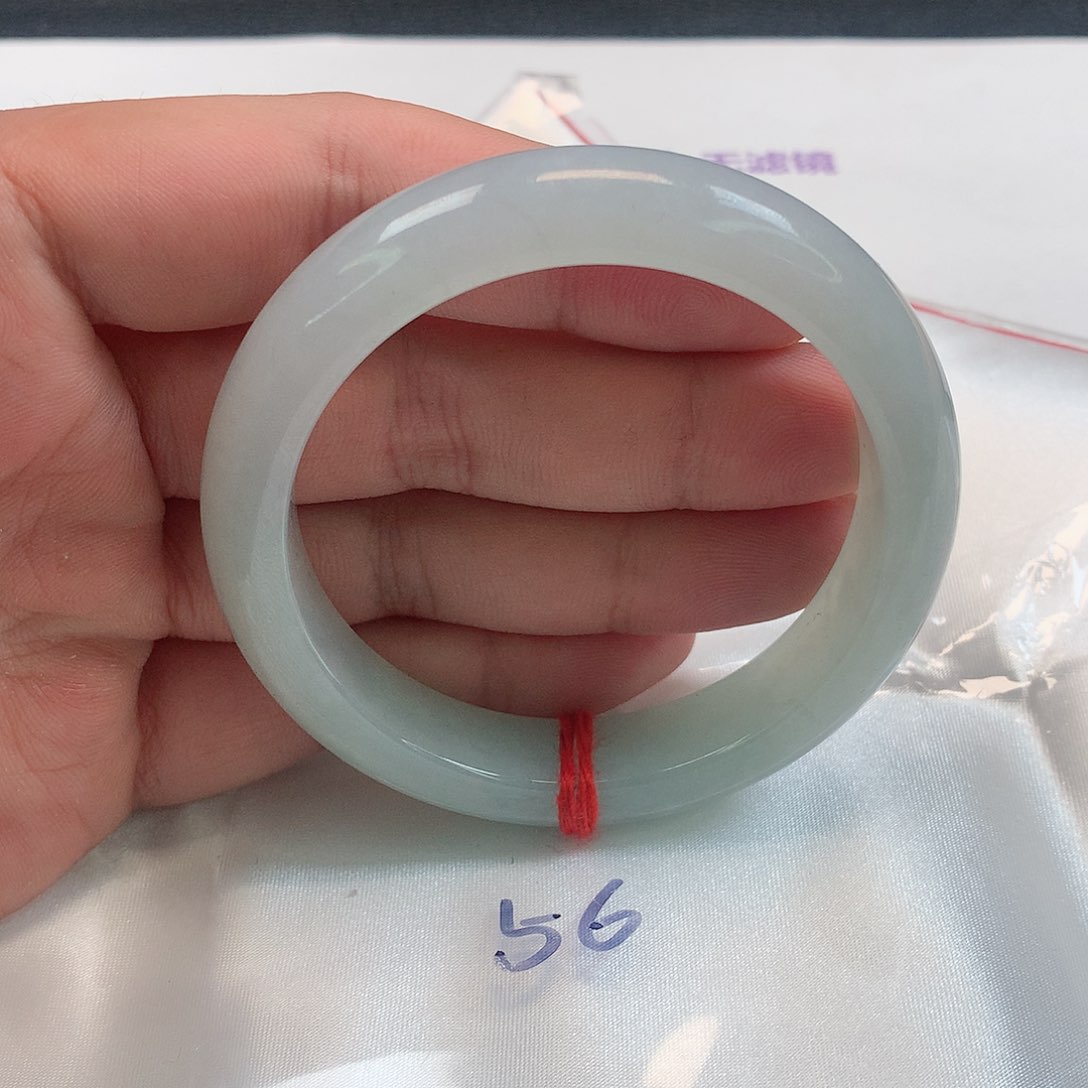 翡翠手镯未镶嵌268号