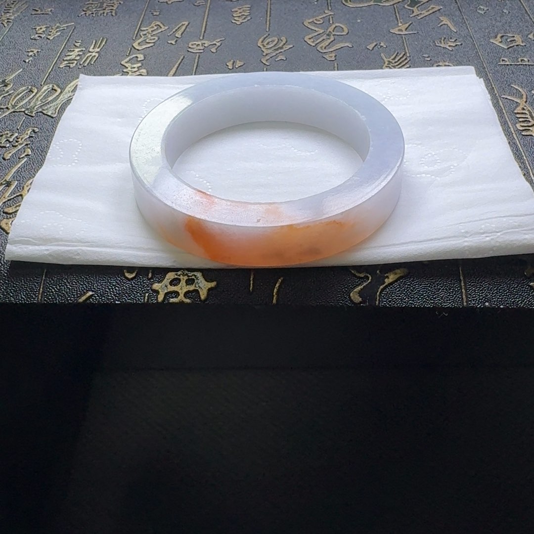 未镶嵌翡翠手镯定制翡翠