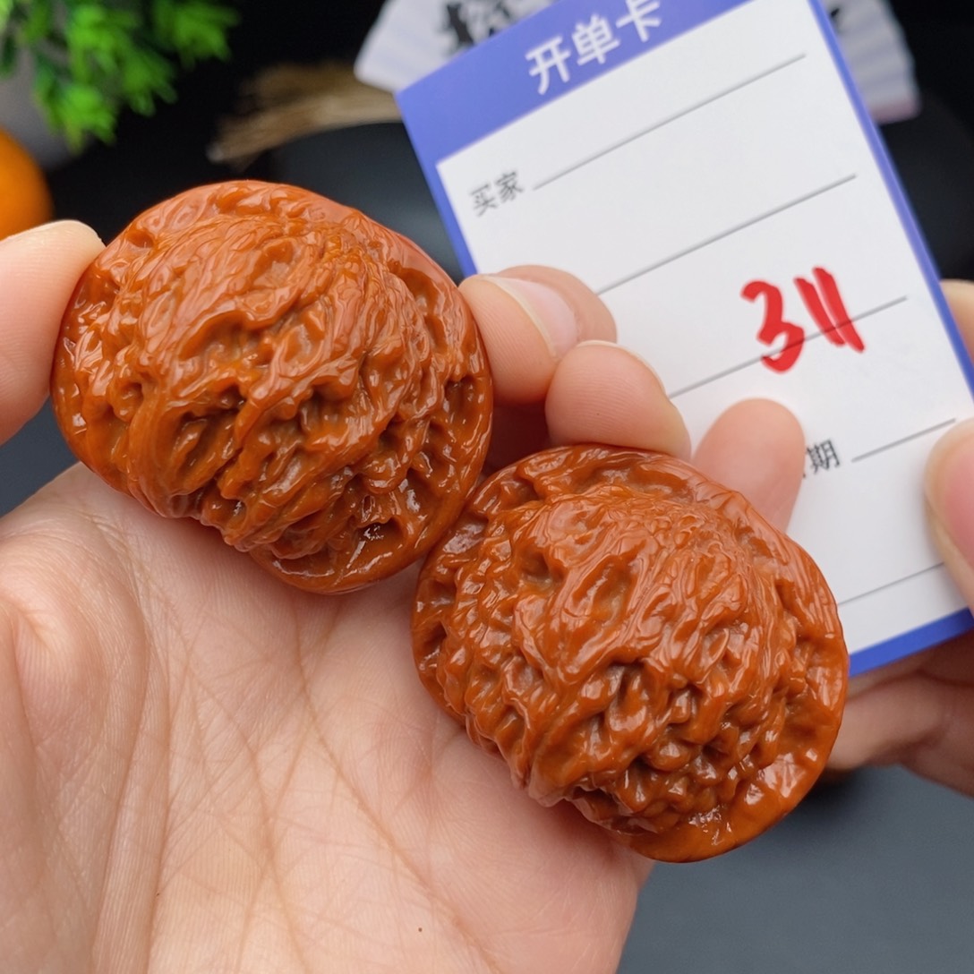 文玩核桃把件44红狮子311