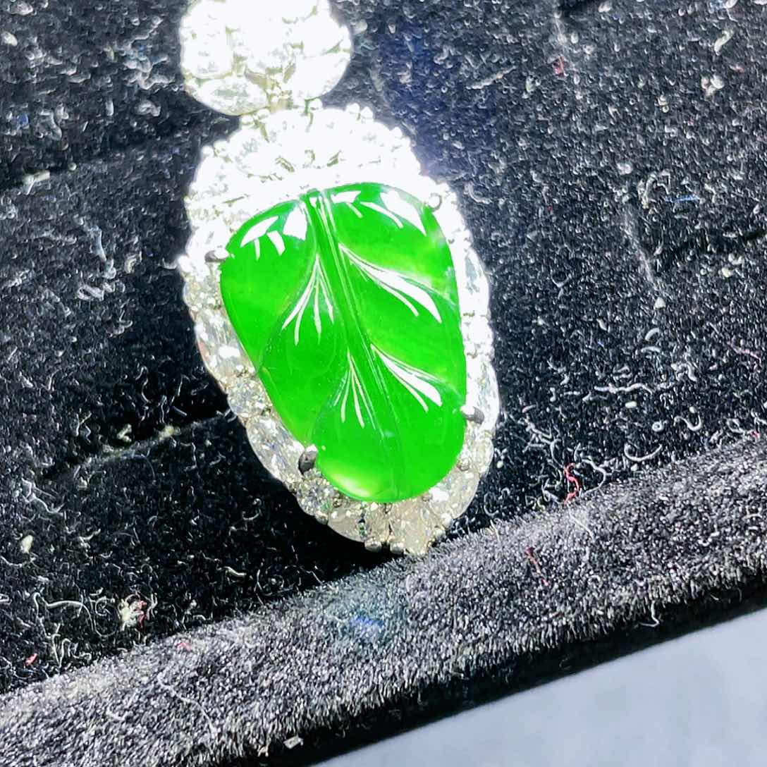 翡翠颈饰未镶嵌790，