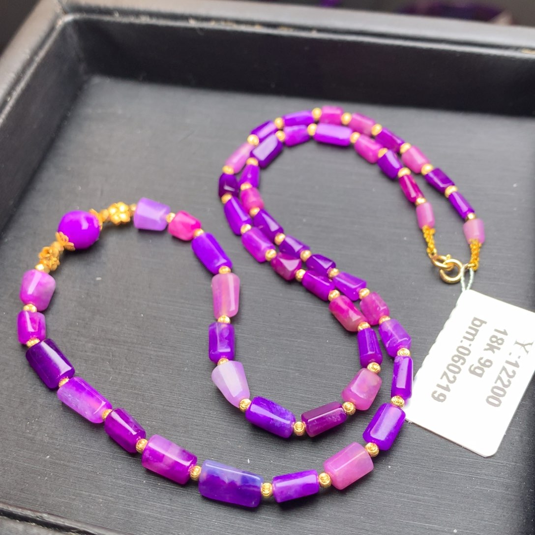 苏纪石（舒俱来）项链18K金镶嵌