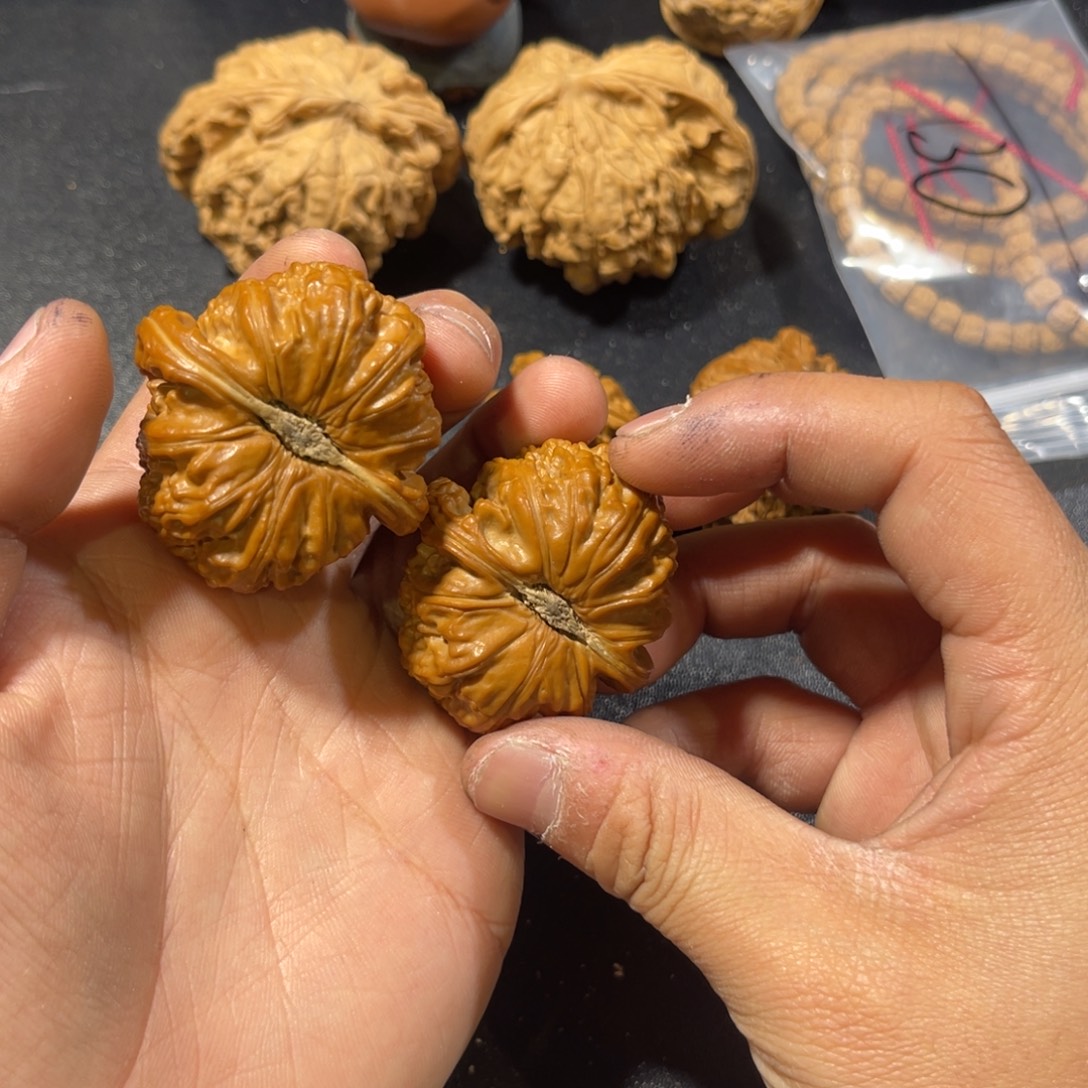 你***吊坠文玩核桃hjjuuuu