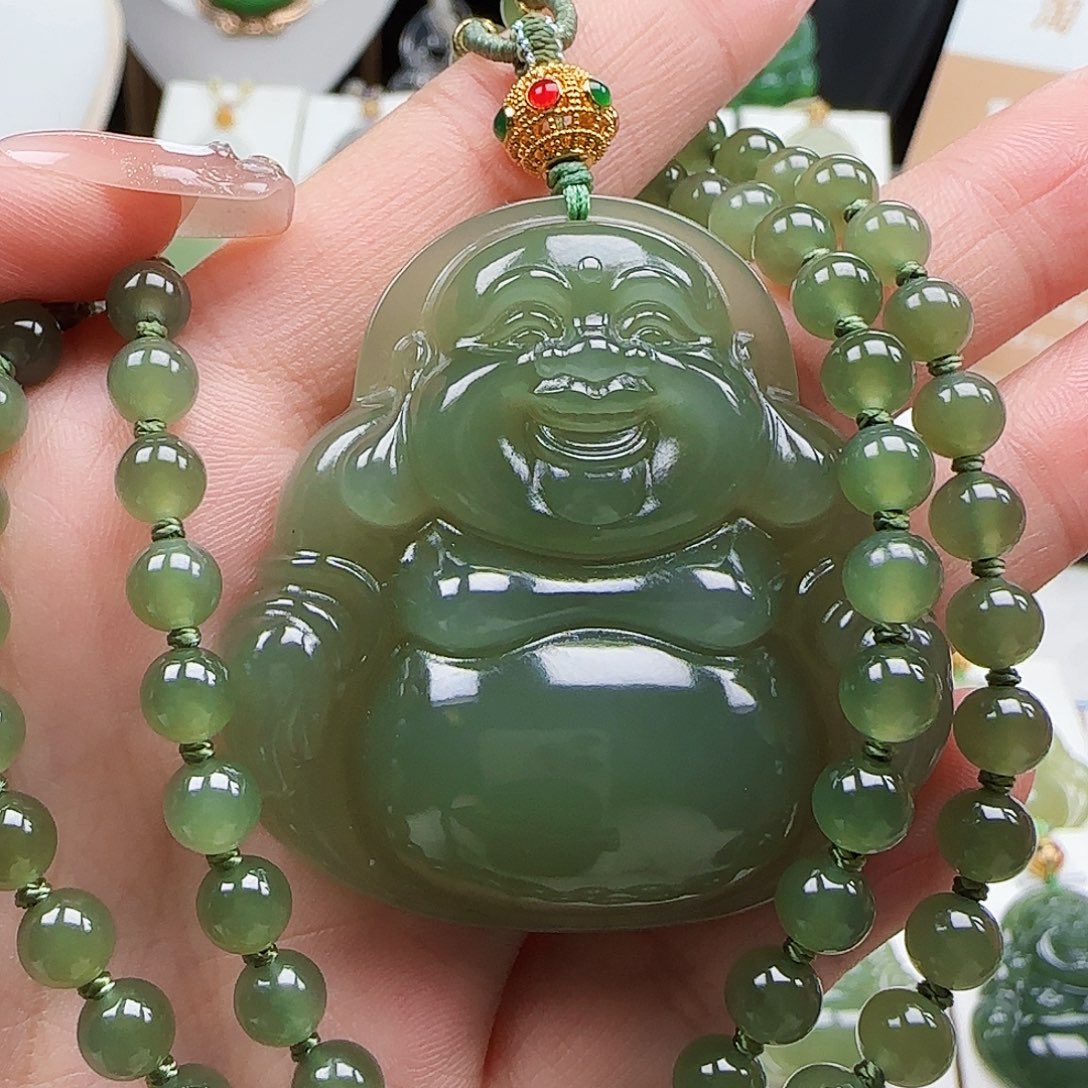 和田玉足金镶嵌颈饰50