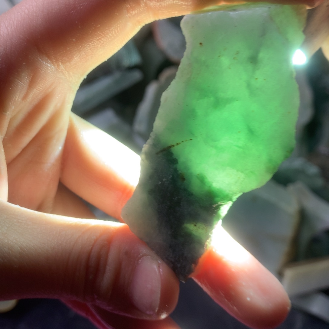 翡翠颈饰未镶嵌缅甸翡翠