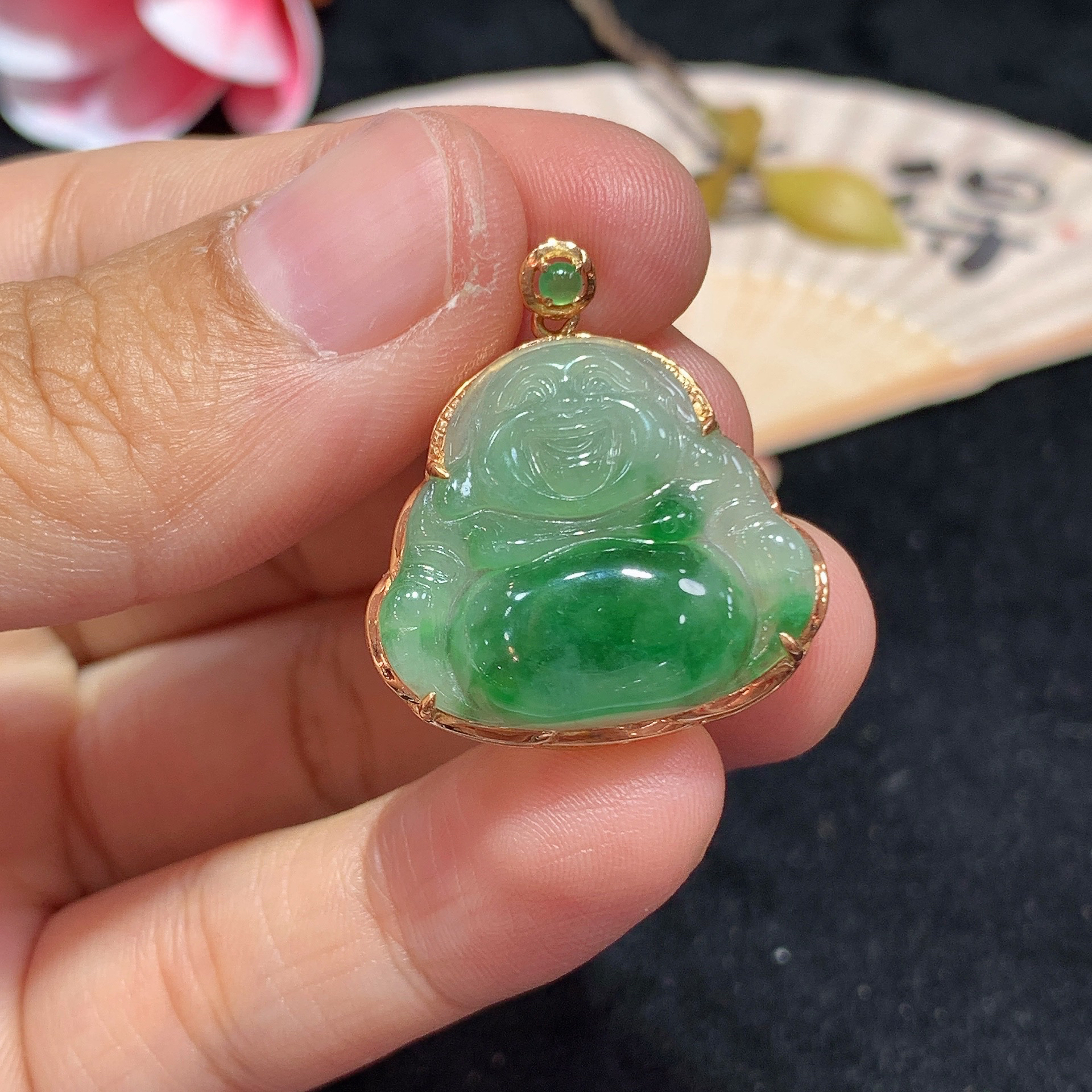 宠粉福利18k金天然A货翡翠飘绿坐佛吊坠时尚百搭经典款