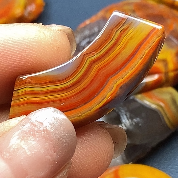 玛瑙/玉髓挂件未镶嵌梦****虫