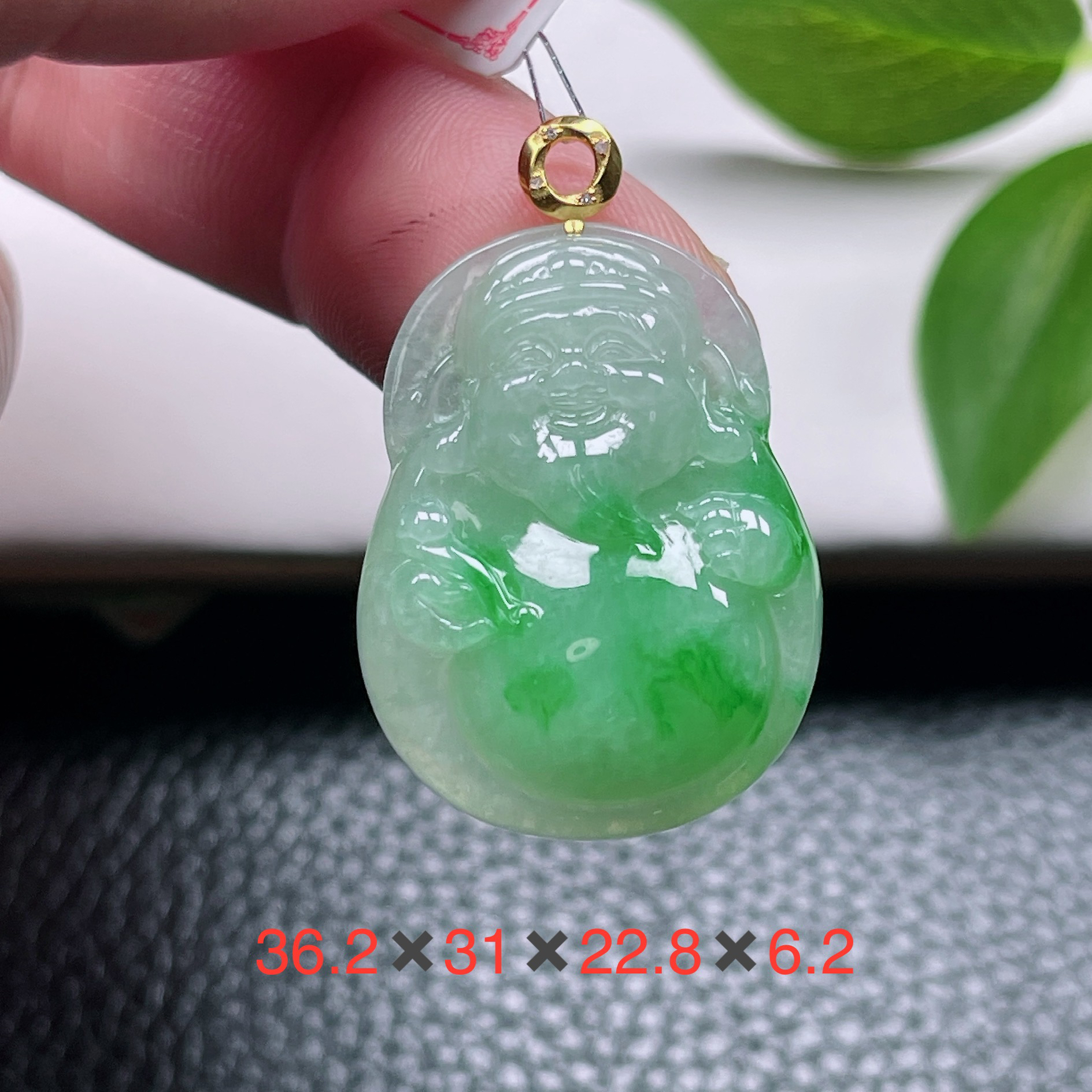 天然缅甸翡翠A货～冰糯种阳绿财神爷吊坠18k一刀切辣绿玉财神挂件X