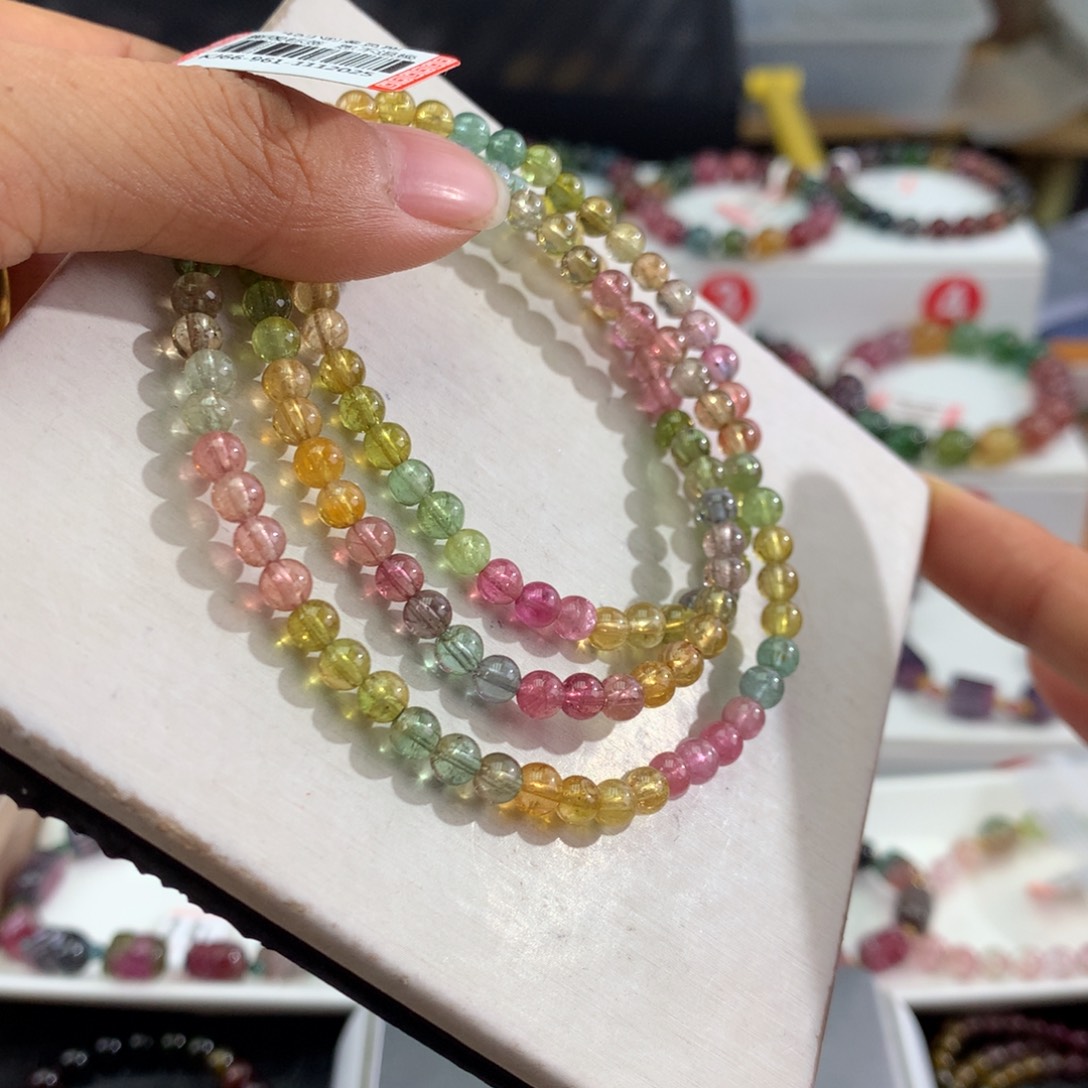 碧玺未镶嵌手链        4.6mm。   