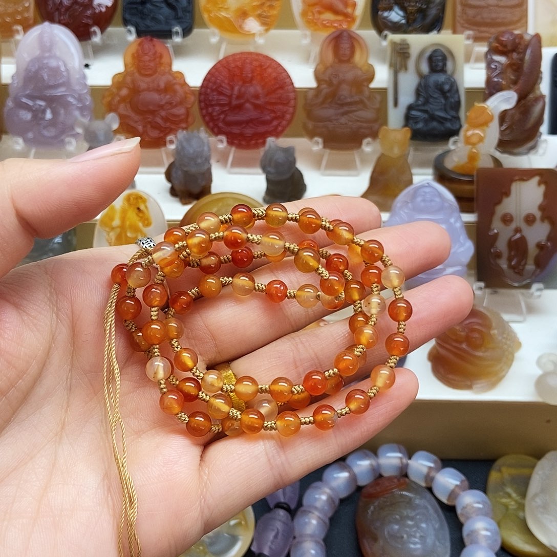 人***义玛瑙/玉髓未镶嵌颈饰