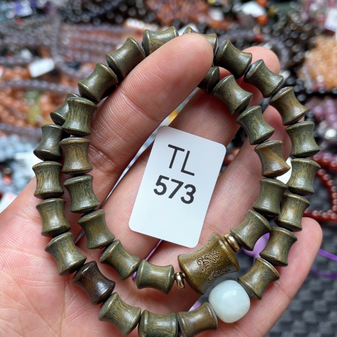 水晶多样性发一只未镶嵌