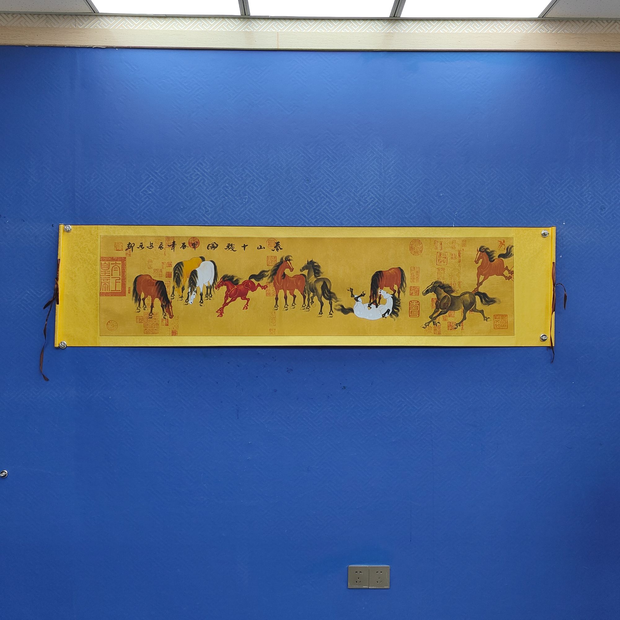 王志武 《春山十骏》六尺对开 蜡染 210*50cm-古墨堂