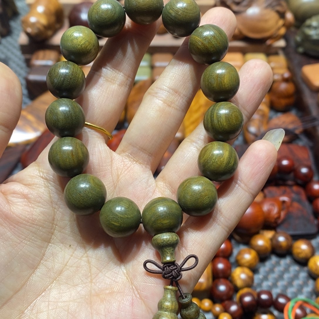 木绿檀木1.5圆珠一条