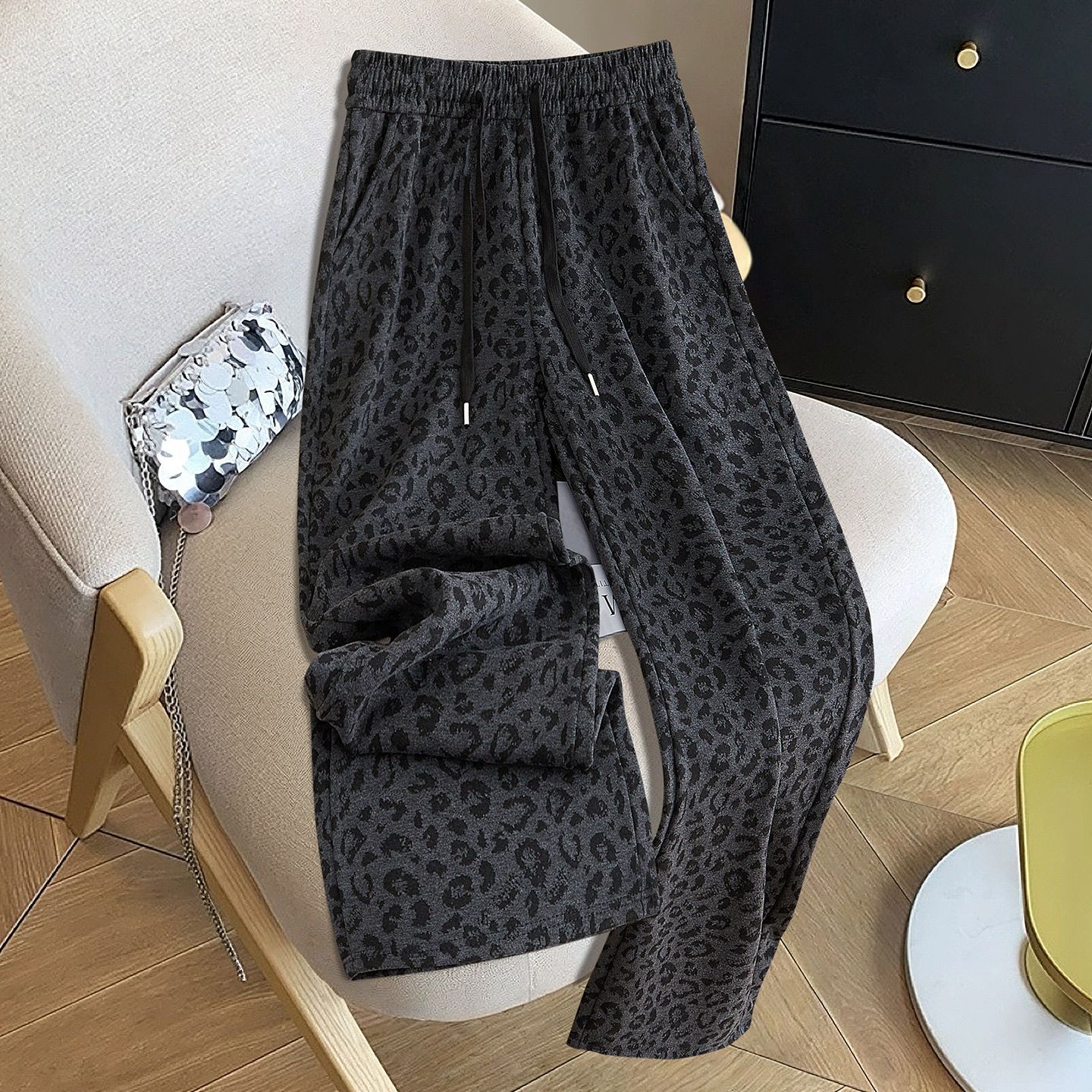 灰色豹纹休闲裤秋冬季2025新款抽绳直筒裤高腰显瘦宽松休闲长裤