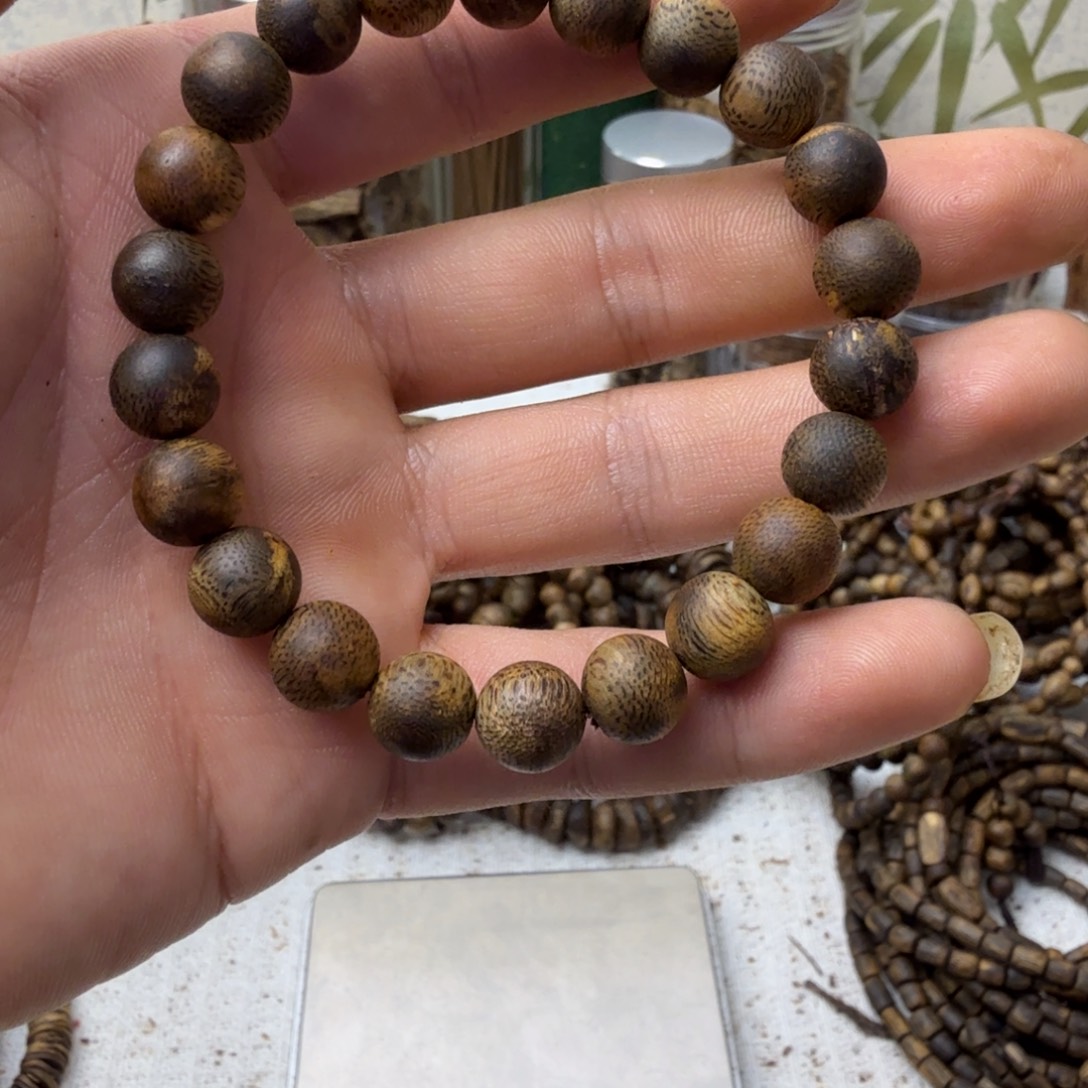 沉香沉香碎屑奇楠沉香卡9/8克➕