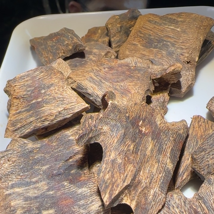 沉香手把件海南老白棋沉水块料100克