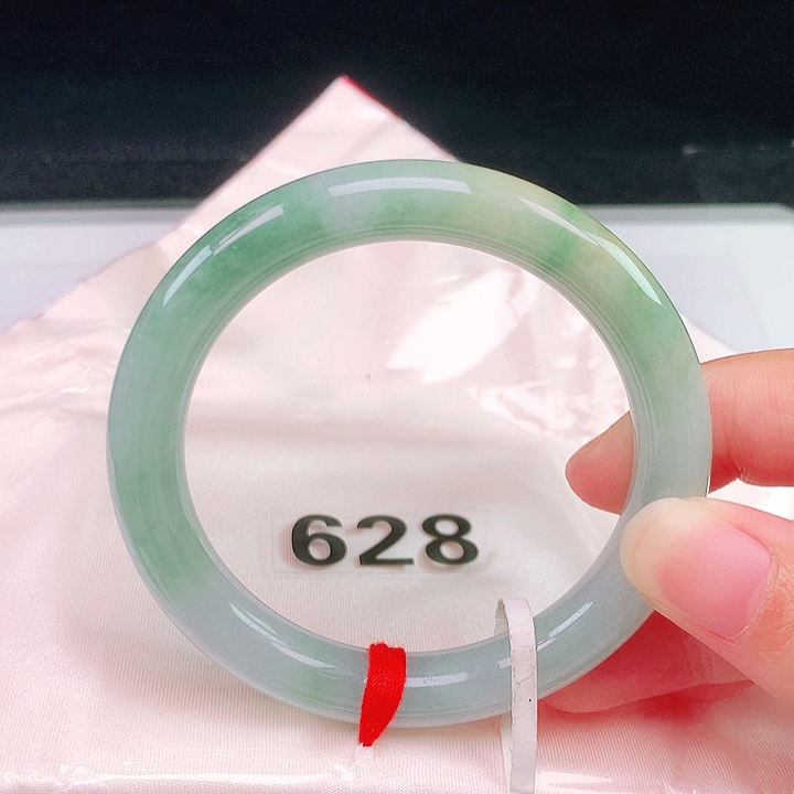 翡翠未镶嵌手镯翡翠手镯