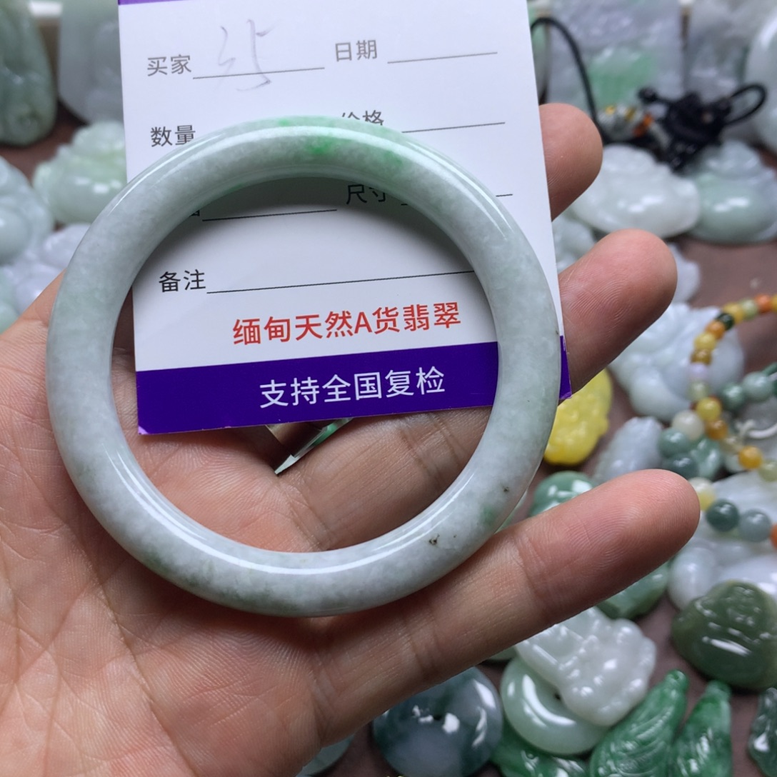 翡翠未镶嵌颈饰缅甸A货翡翠