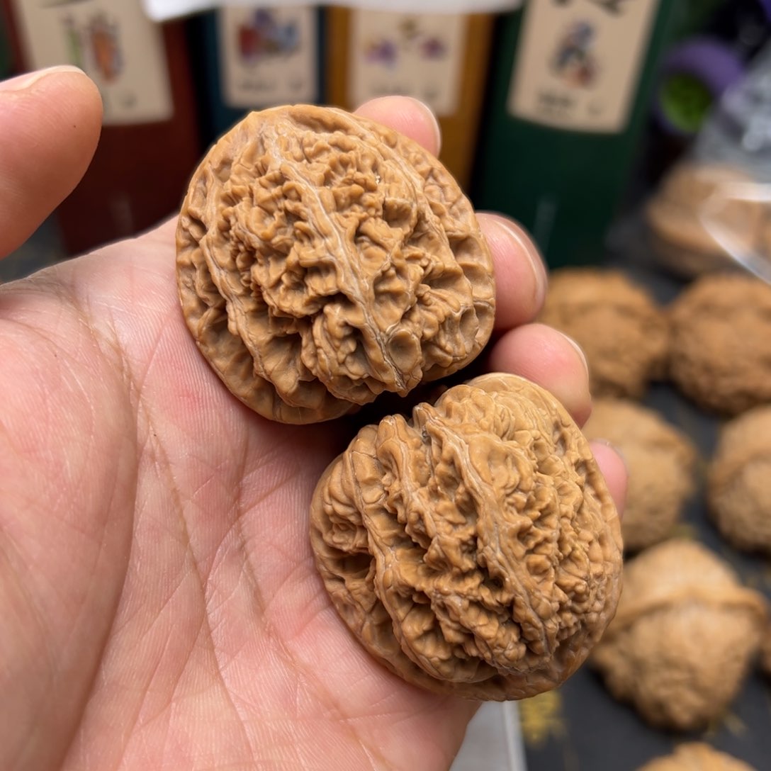 文玩核桃把件40平谷大粗筋