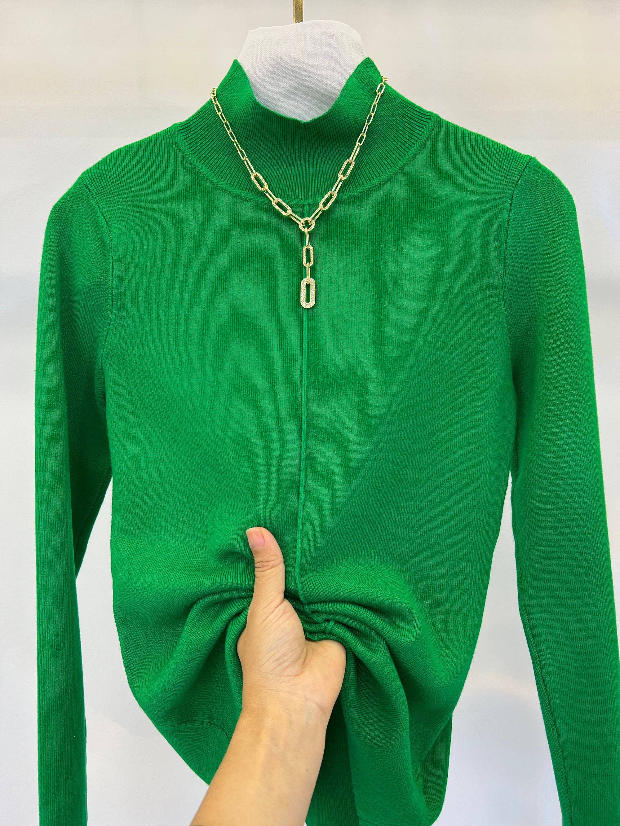 半高领套头秋冬显瘦修身百搭女士长袖毛衣网红时尚