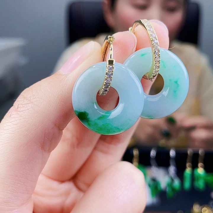 翡翠耳饰未镶嵌饰品