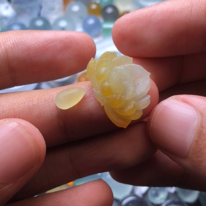定制翡翠未镶嵌挂件
