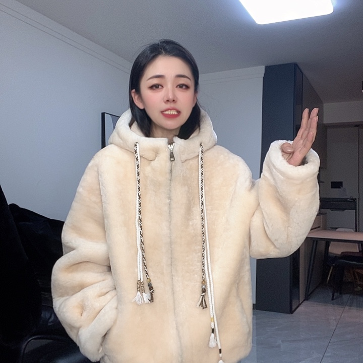 绵羊皮美丽奴皮毛一体M130斤内