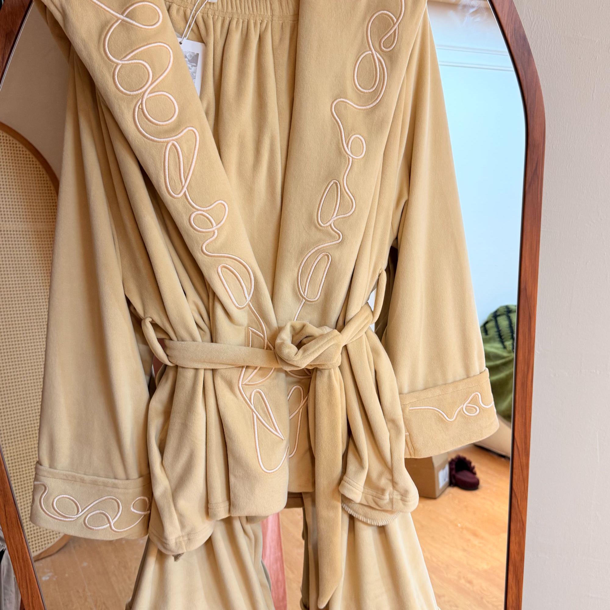 E4001，E4002/厚款二小姐秋冬绒款断码尾货家居服