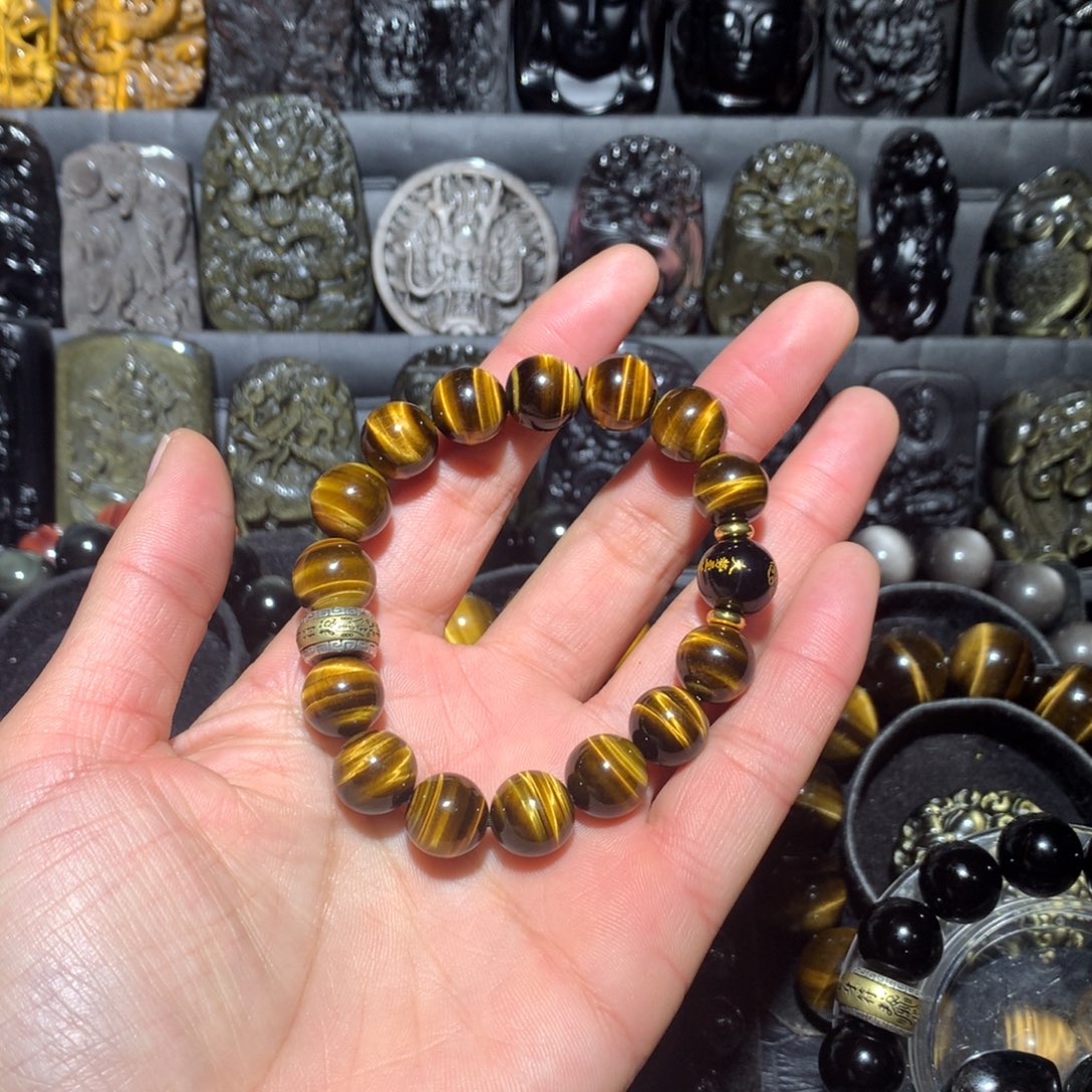 木变石（虎睛石）手串未镶嵌磊属猪