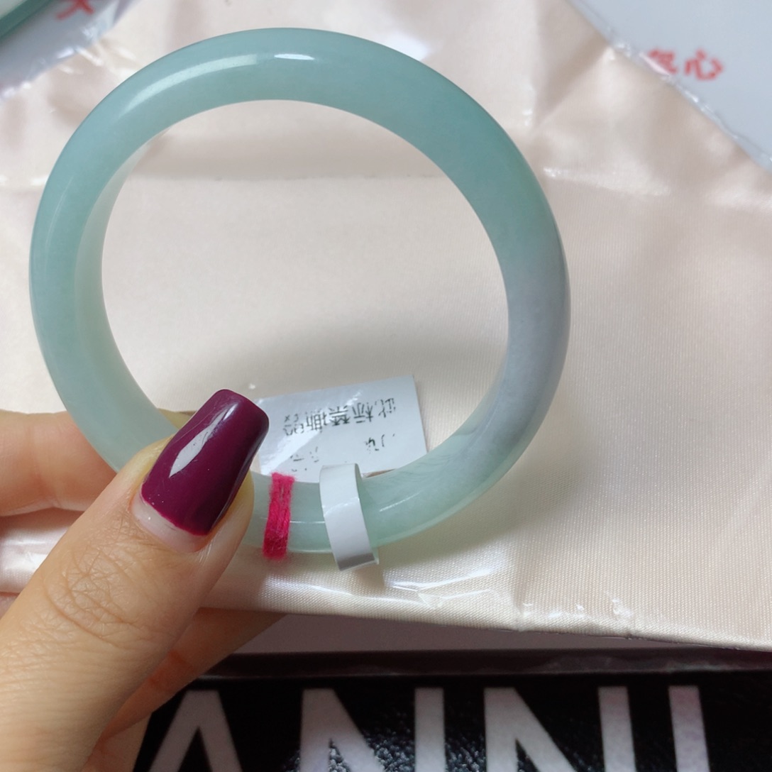 翡翠手镯未镶嵌瑞**福