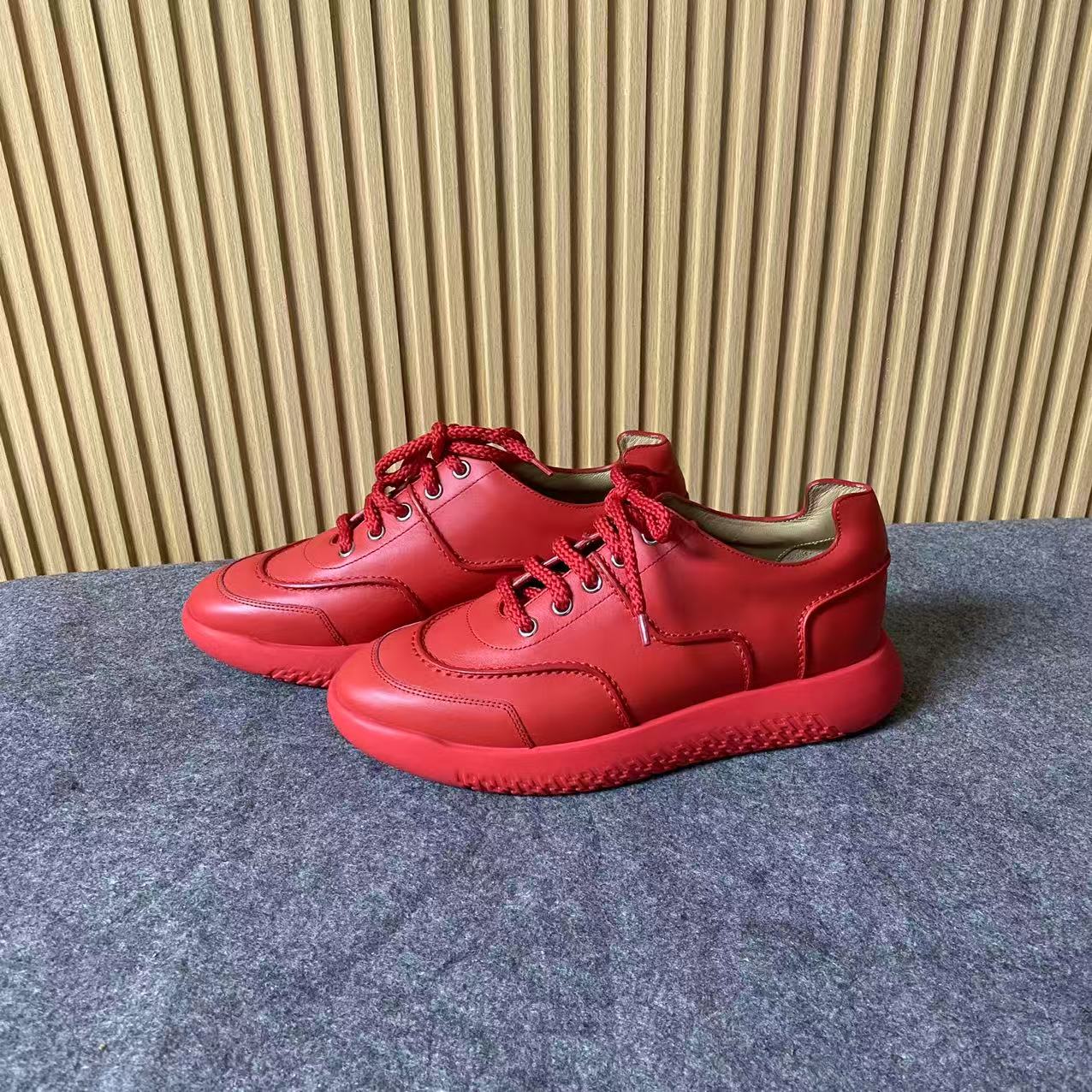 95新 Hermes/爱马仕 爱马仕红色休闲鞋/37.5码/607786329